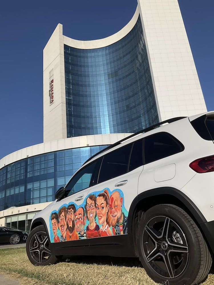 Erol nach über 2000km vor dem Hotel in Edirne