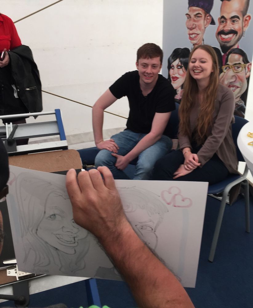 karikaturist schnellzeichner firmenevent weihnachtsfeier jubilaeum 21