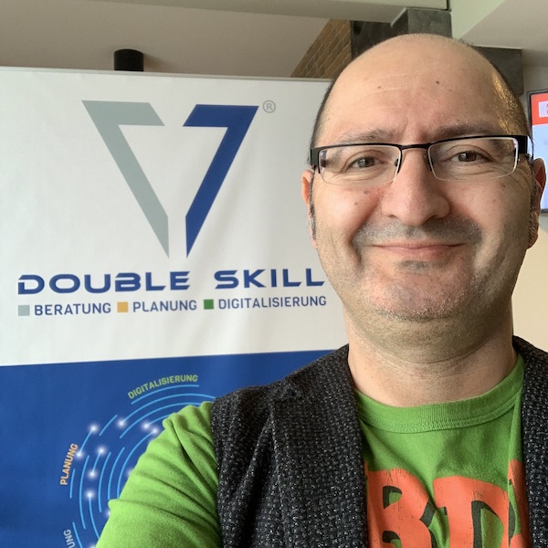 Karikaturist Double Skill